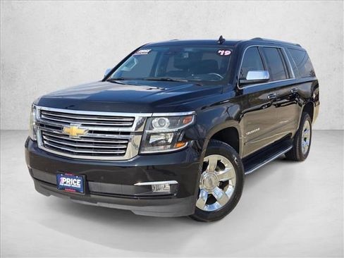 Used 2019 Chevrolet Suburban Premier image 1