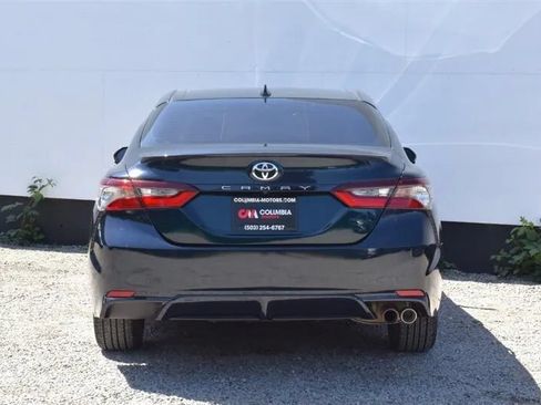 Used 2021 Toyota Camry SE FWD image 4