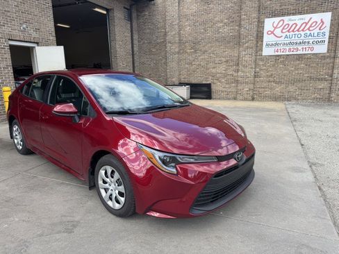 Used 2026 Toyota Corolla LE FWD image 1
