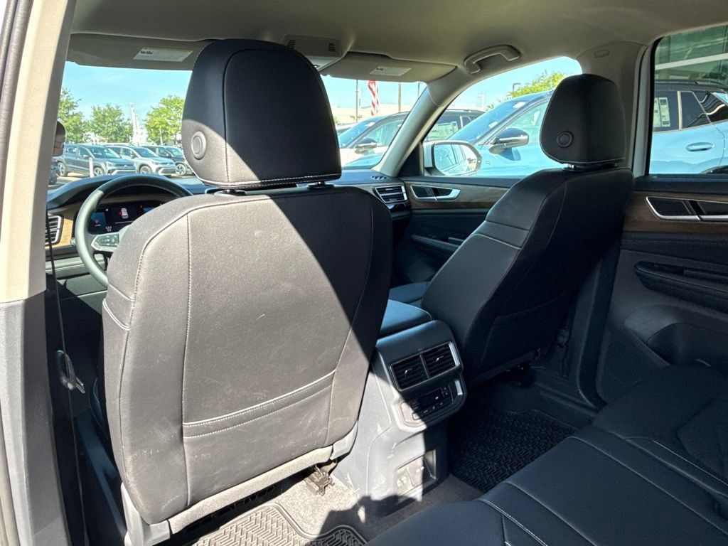 Used 2026 Volkswagen Atlas SE w/ Black Wheel Package AWD/4WD image 26