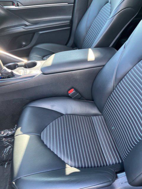 Used 2024 Toyota Camry SE FWD image 6