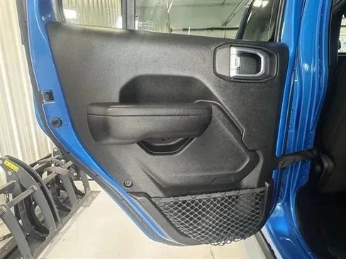 Used 2023 Jeep Wrangler Unlimited Sport AWD/4WD image 11