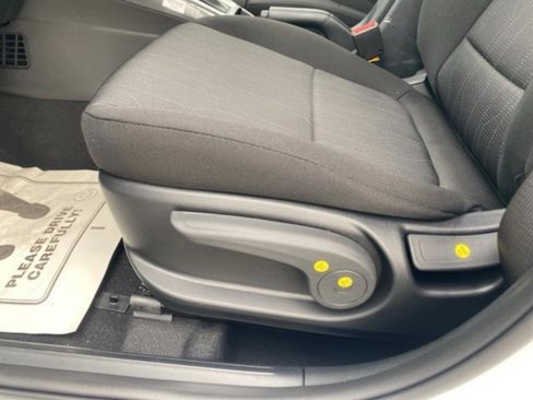 New 2026 Hyundai Venue SE image 12