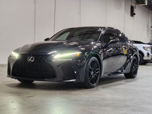 Used 2023 Lexus IS 500 image 4