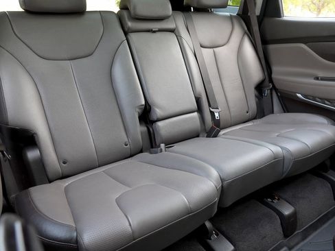 Used 2020 Hyundai Santa Fe Limited FWD image 12