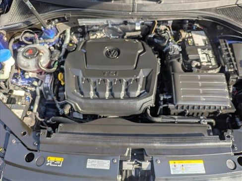 Used 2024 Volkswagen Tiguan SEL R-Line image 28