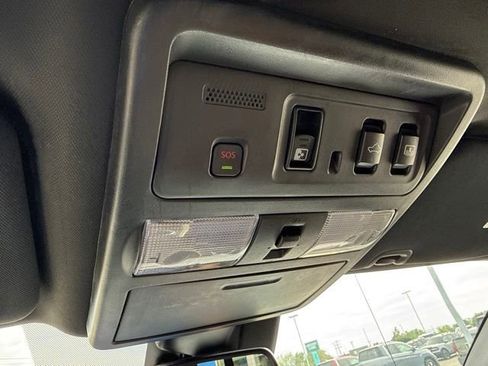 Used 2020 Nissan Titan Platinum Reserve w/ Moonroof Package AWD/4WD image 42