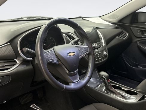 Used 2021 Chevrolet Malibu RS FWD image 7