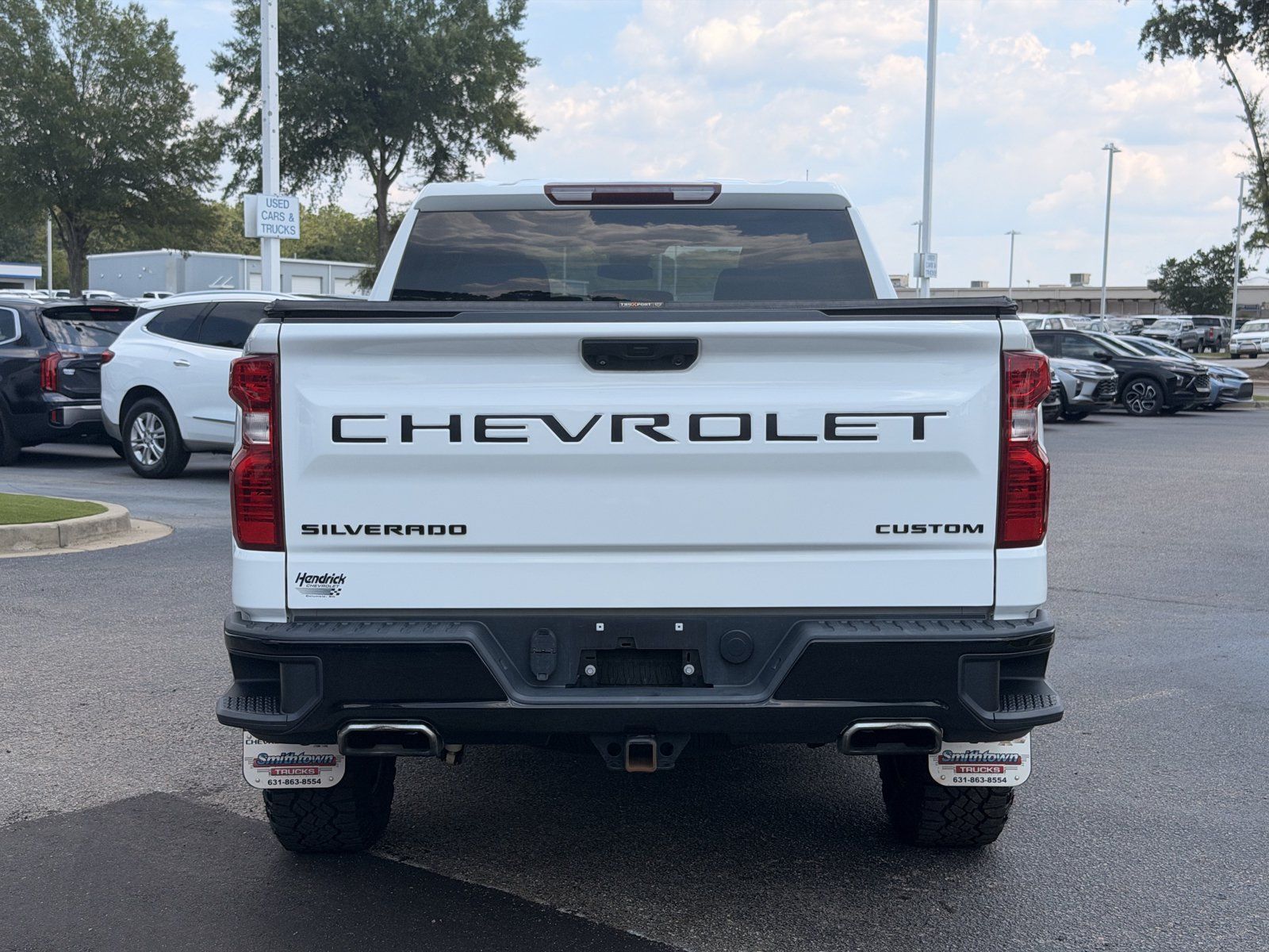 Used 2022 Chevrolet Silverado 1500 Custom Trail Boss w/ LPO, Dark Essentials Package AWD/4WD image 11
