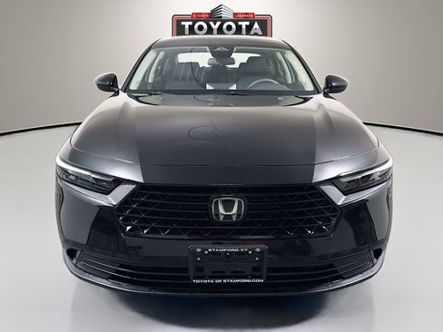 Used 2023 Honda Accord EX image 2