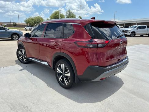 Used 2023 Nissan Rogue SL FWD image 5