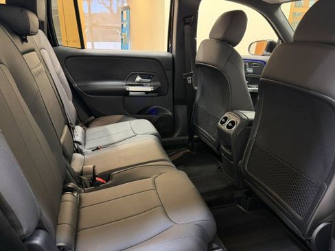 Certified 2025 Mercedes-Benz GLB 250 4MATIC w/ Winter Package image 21