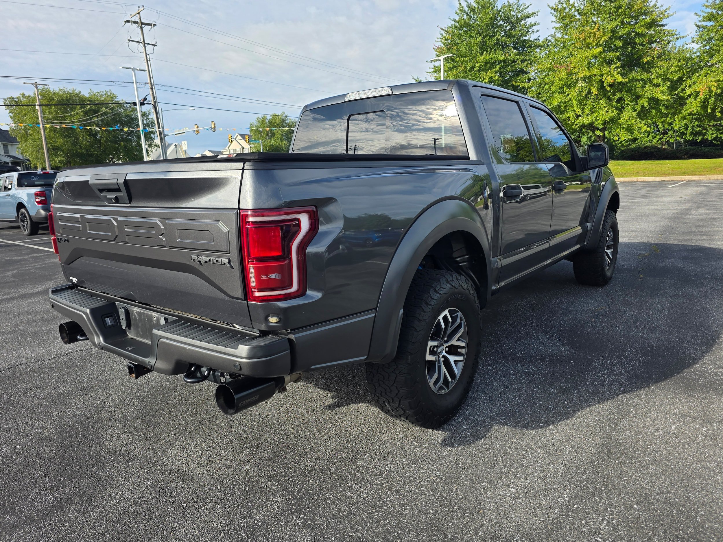 Used 2018 Ford F150 Raptor w/ Equipment Group 801A Mid AWD/4WD image 4