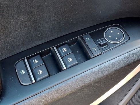 Used 2023 Kia Soul LX FWD image 25