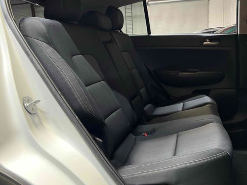 Used 2020 Kia Sportage LX FWD image 32