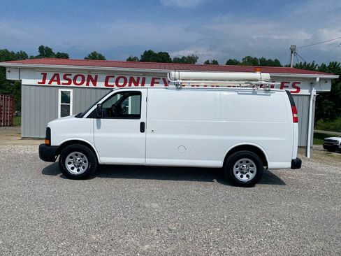 Used 2013 Chevrolet Express 1500 RWD image 1