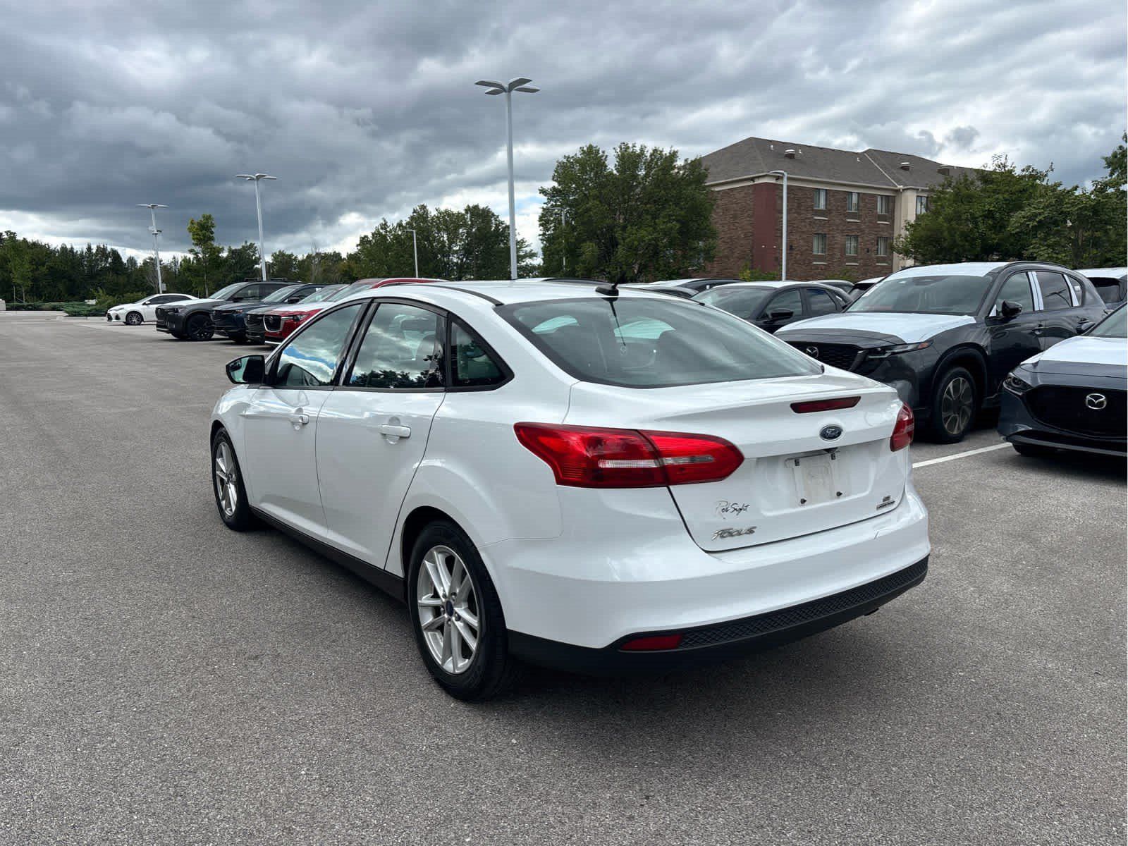 Used 2016 Ford Focus SE FWD image 3