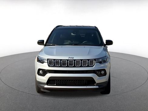 Used 2025 Jeep Compass Limited AWD/4WD image 4