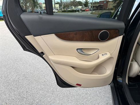 Used 2016 Mercedes-Benz GLC 300 GLC300 4MATIC image 12