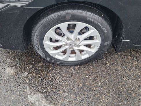 Used 2019 Nissan Sentra SV image 3