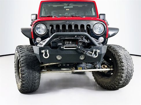 Used 2018 Jeep Wrangler Sport image 5