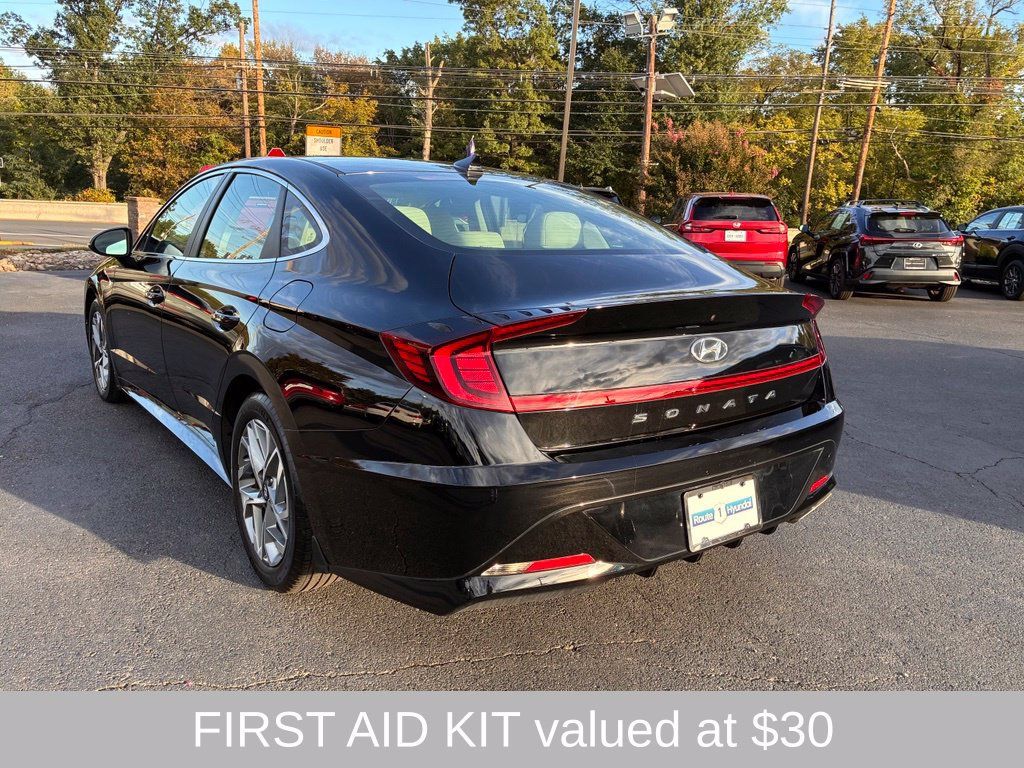 Used 2023 Hyundai Sonata SEL FWD image 5