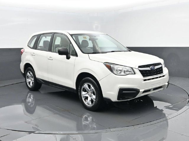 Used 2018 Subaru Forester 2.5i AWD/4WD image 3