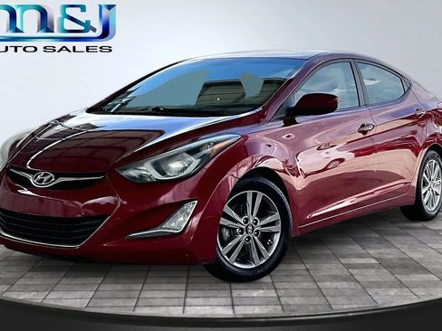Used 2014 Hyundai Elantra SE w/ Option Group 02 FWD image 1