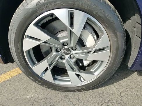 Used 2021 Audi e-tron Premium w/ Convenience Plus Package image 8