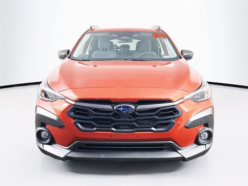 Used 2025 Subaru Crosstrek 2.0i Premium image 2
