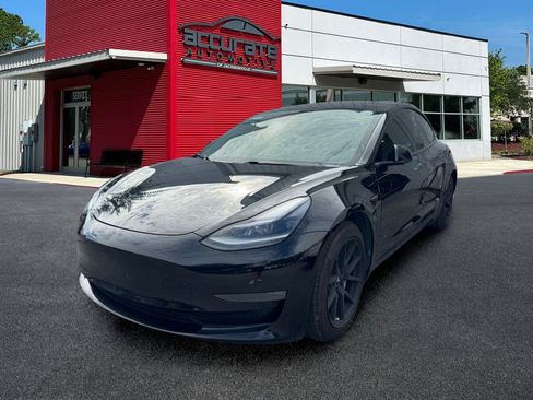 Used 2021 Tesla Model 3 Long Range AWD/4WD image 1