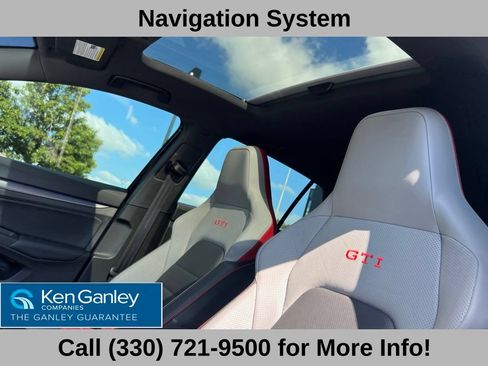 Used 2026 Volkswagen GTI SE FWD image 11