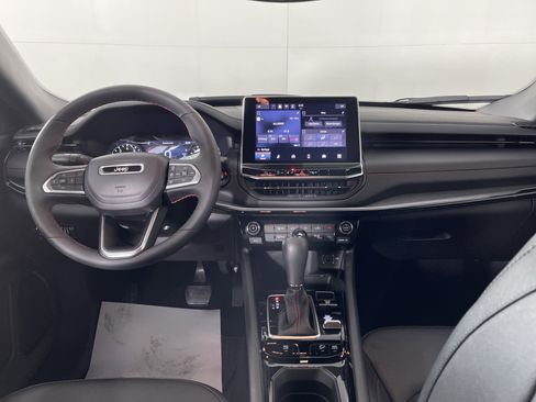 Used 2024 Jeep Compass Trailhawk image 14