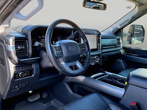 Used 2024 Ford F250 Lariat w/ Lariat Ultimate Package AWD/4WD image 18