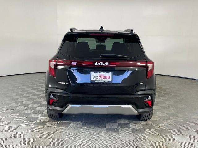 Used 2024 Kia Seltos EX AWD/4WD image 25