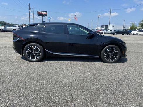 New 2024 Kia EV6 Wind w/ Wind Technology Package RWD image 2