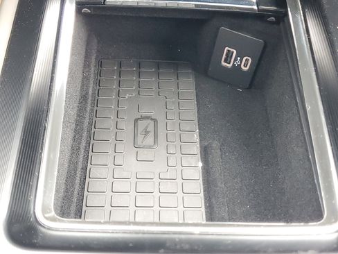 New 2026 Lincoln Corsair Premiere image 23