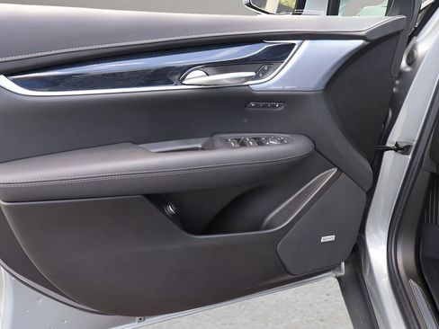 New 2026 Cadillac XT5 Premium Luxury w/ LPO, Floor Liner Package FWD image 9
