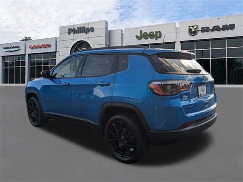 New 2026 Jeep Compass Latitude image 6