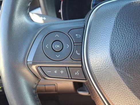 Certified 2025 Toyota Corolla SE w/ SE Premium Package FWD image 19