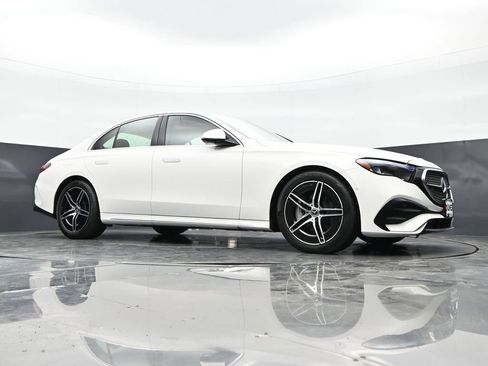 Used 2025 Mercedes-Benz E 450 4MATIC Sedan image 44