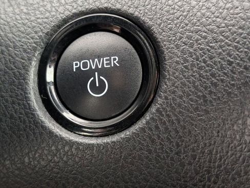 Used 2025 Toyota Camry SE FWD image 23
