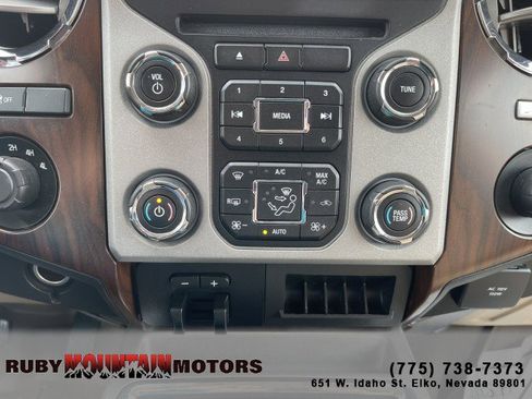 Used 2016 Ford F250 Lariat w/ Lariat Interior Package AWD/4WD image 23