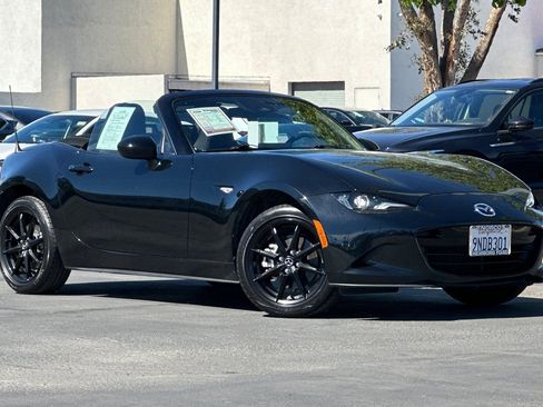 Used 2024 MAZDA MX-5 Miata Sport image 2