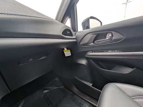 New 2026 Chrysler Pacifica Select w/ S Appearance Package image 33