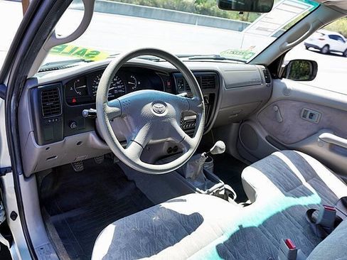 Used 2003 Toyota Tacoma 2WD Regular Cab image 17