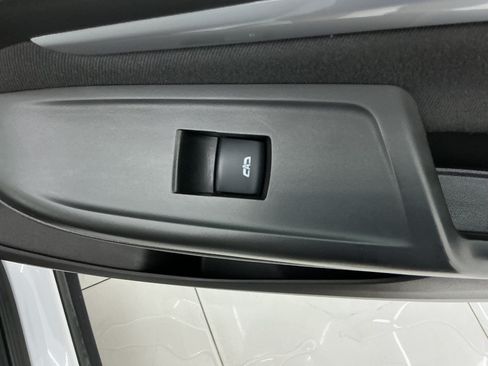 Used 2022 Chevrolet Bolt EUV LT w/ Driver Confidence Package FWD image 39
