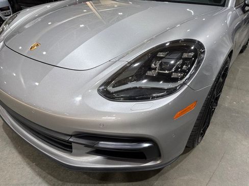 Used 2018 Porsche Panamera 4S image 32