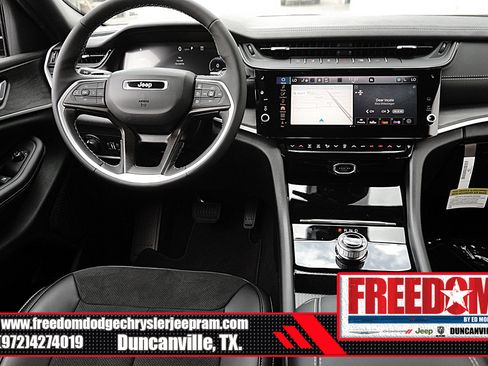 New 2026 Jeep Grand Cherokee Altitude RWD image 17