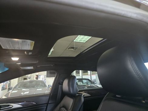 Used 2018 Lincoln MKZ Reserve w/ Climate Package AWD/4WD image 10